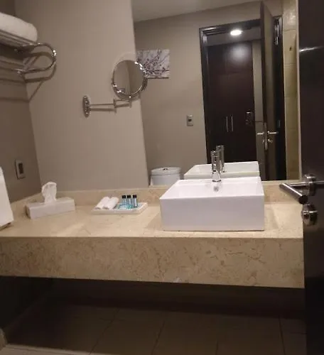 Elite 47 & Suites